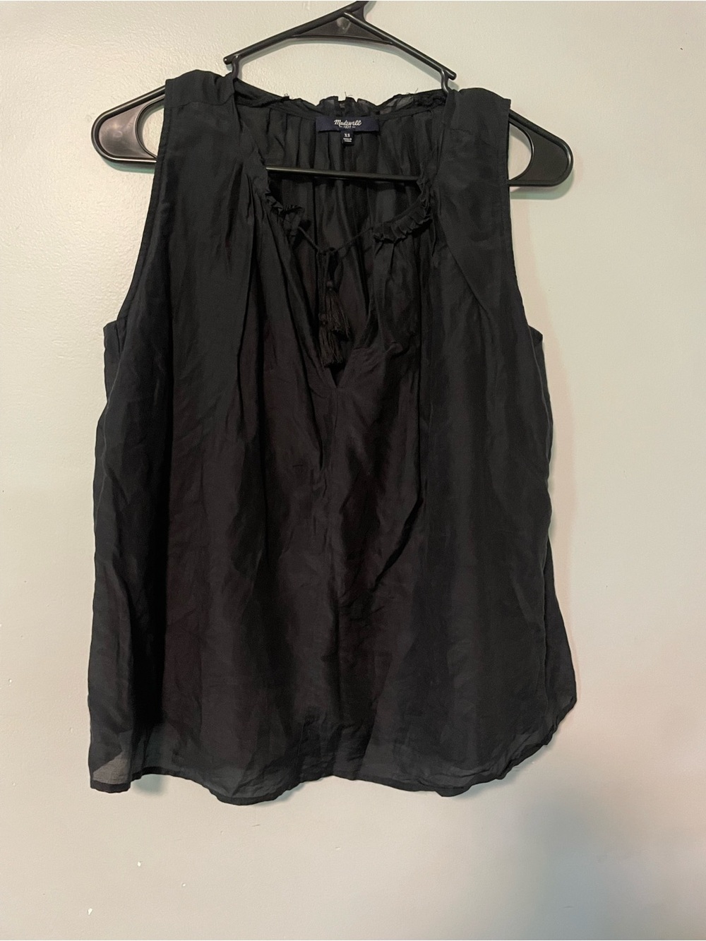 Madewell Black Sleeveless V-Neck Tassel Tie Camisole